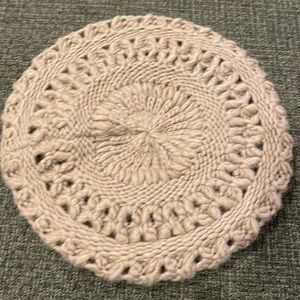 Danier knit beret (one size)